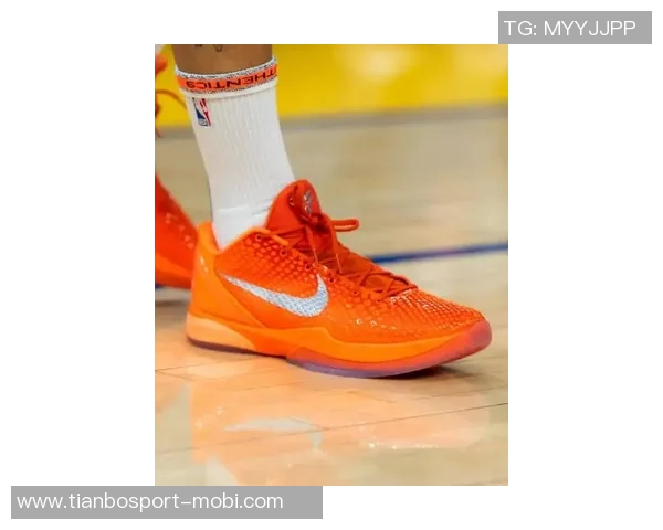 库里热身穿科比6代美国队PE国旗元素融合展现篮球精神与文化传承