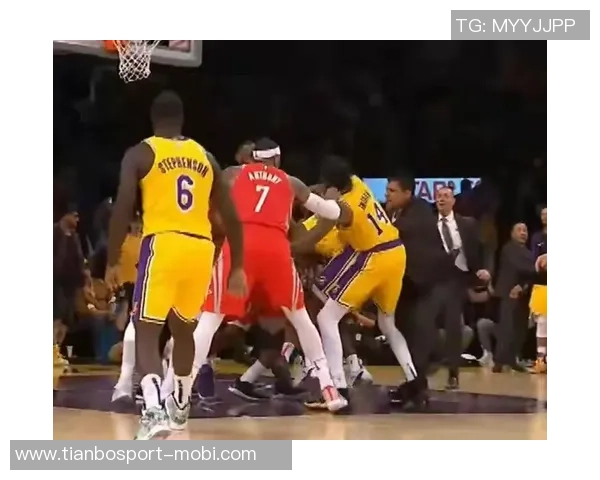 昔日英格拉姆挥拳保罗今日重聚猛龙共创辉煌